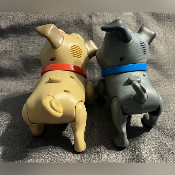 Disney Puppy Dog Pals Bingo & Rolly toys & When Pugs Fly book bundle - Picture 13 of 15